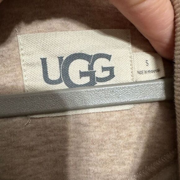 Ugg Karolina soft fleece oversized robe size small in oatmeal color - Picture 6 of 7